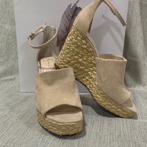 NIB JESSICA SIMPSON Suella Lux Kid Suede wedge With Buckle Ankle Strap Sz 9.5